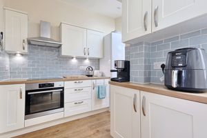 Photo 18- click for photo gallery